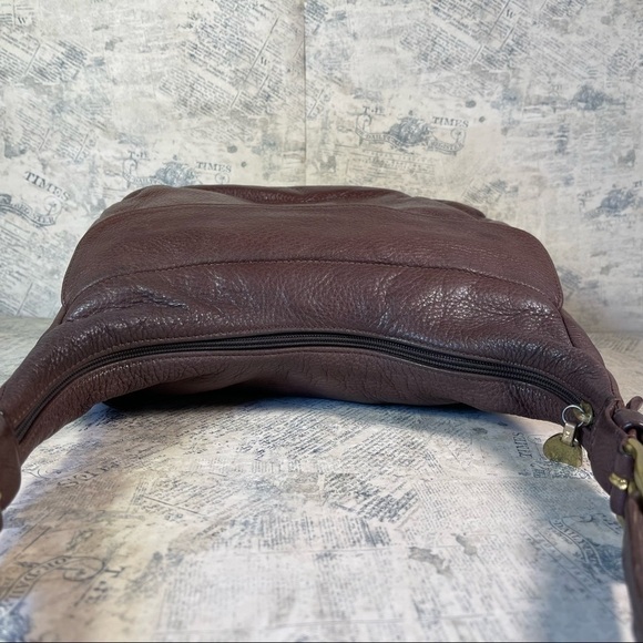 Libaire Handbag Large Contoured Hobo Bag - Picture 7 of 14